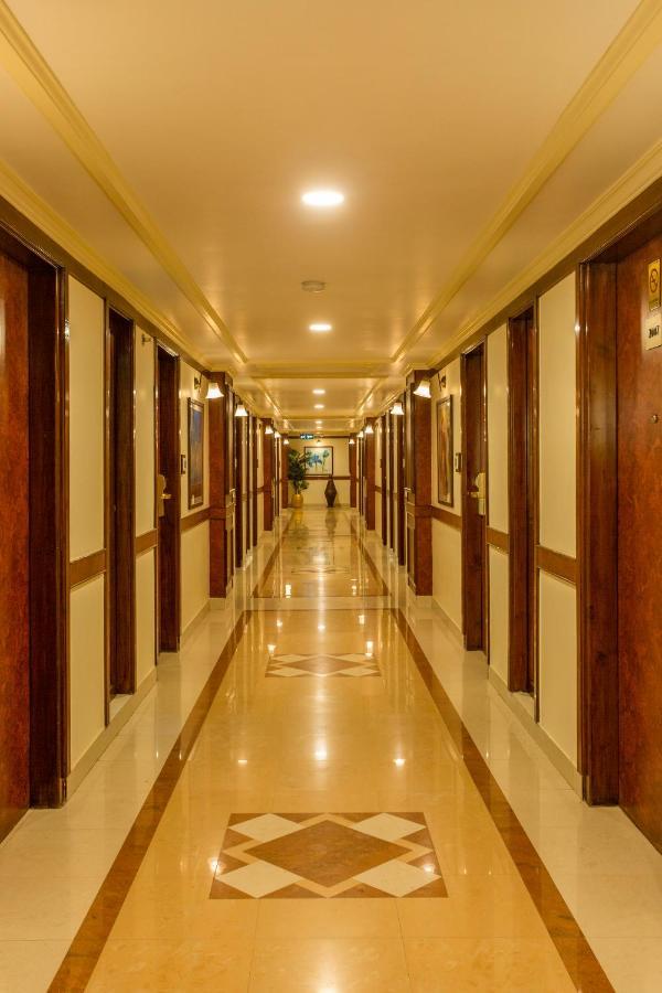 The Grand Regency Hotel Rajkot Bagian luar foto