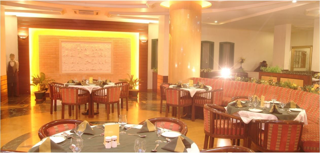 The Grand Regency Hotel Rajkot Bagian luar foto