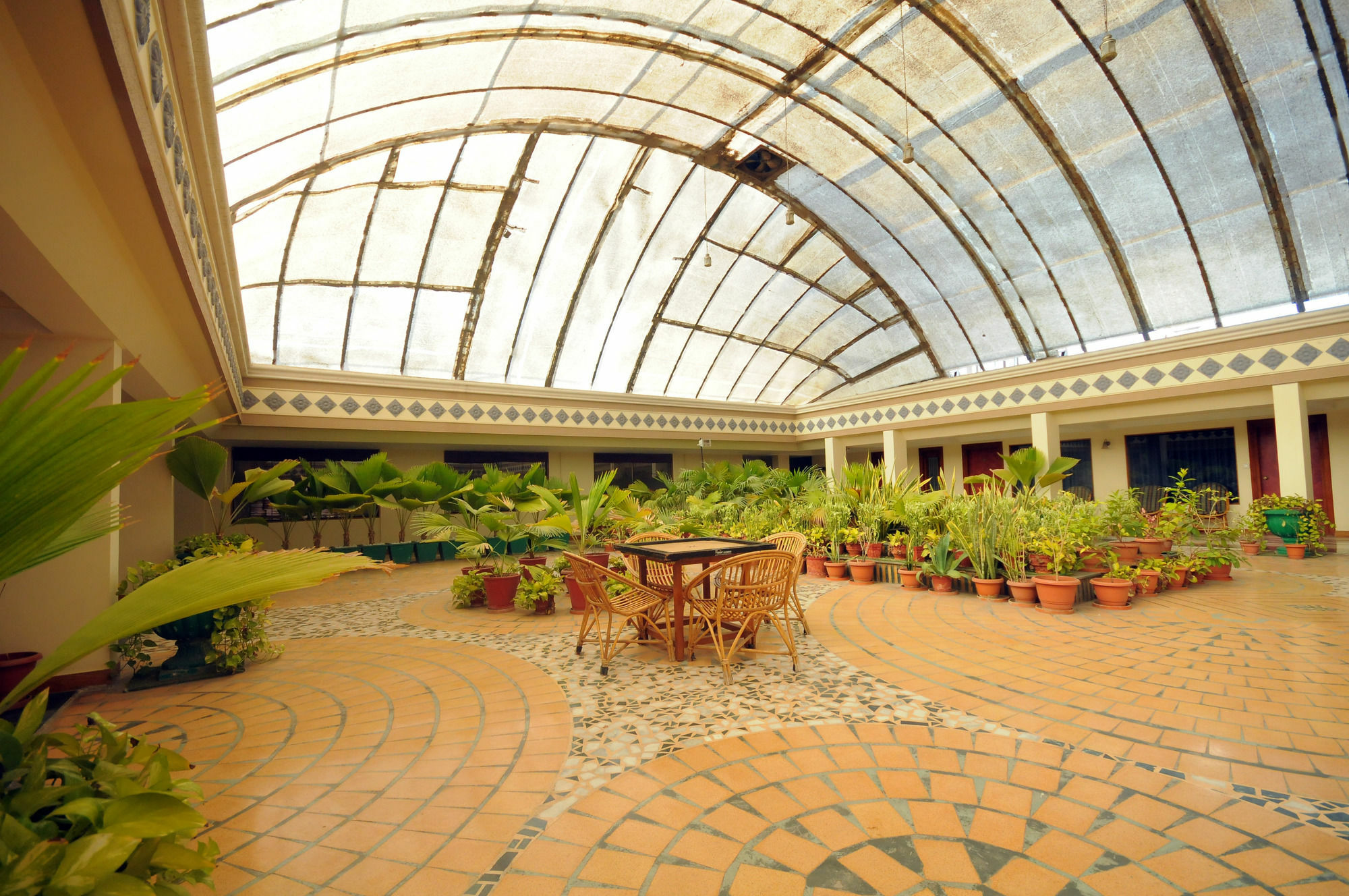 The Grand Regency Hotel Rajkot Bagian luar foto
